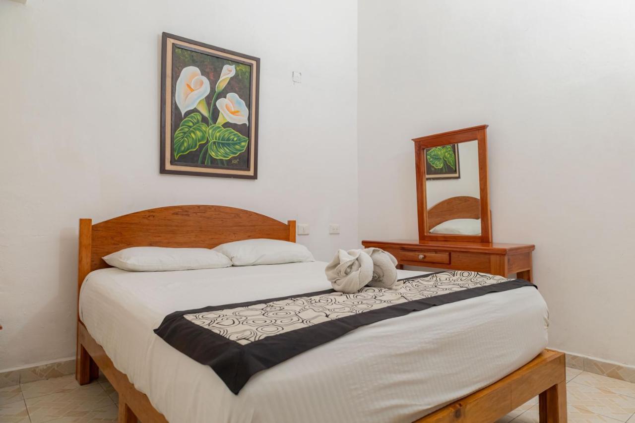 Hotel Las Palmas Cancun Centro Dış mekan fotoğraf