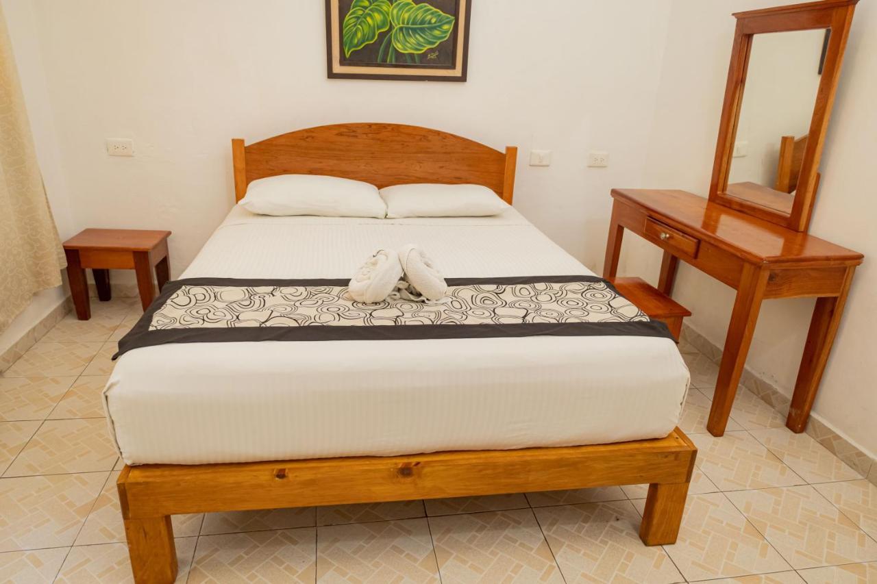 Hotel Las Palmas Cancun Centro Dış mekan fotoğraf