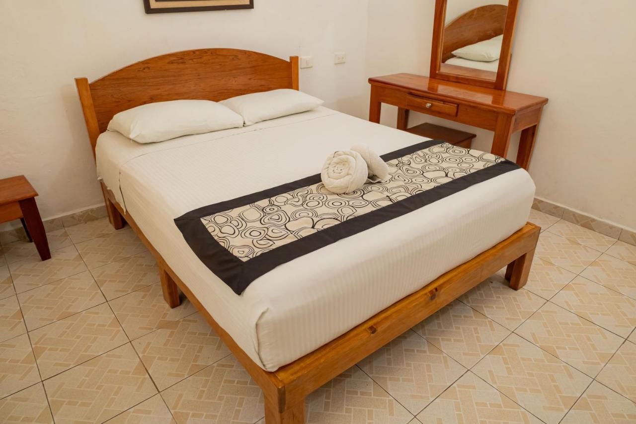 Hotel Las Palmas Cancun Centro Dış mekan fotoğraf