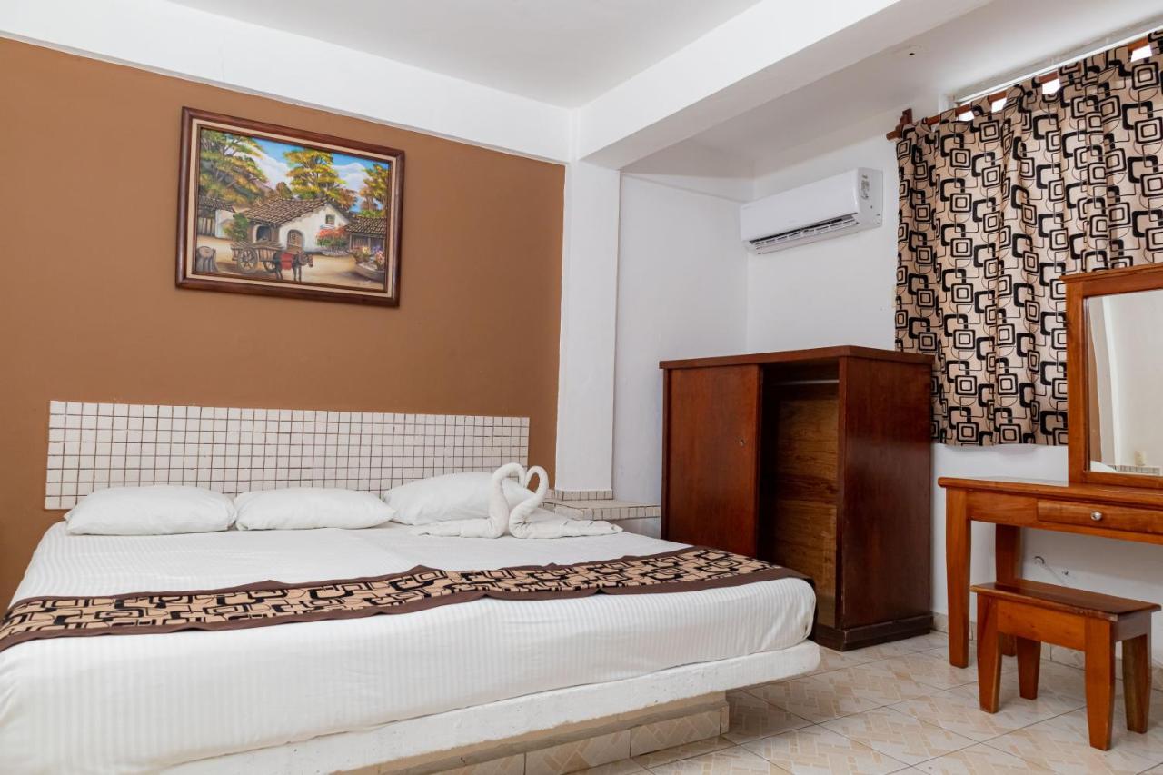 Hotel Las Palmas Cancun Centro Dış mekan fotoğraf